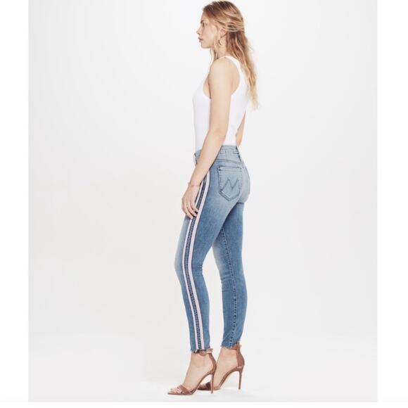Mother Looker Ankle Fray Jeans in Light Wash Side Stripe Blue Pink Size 29 - Picture 2 of 11